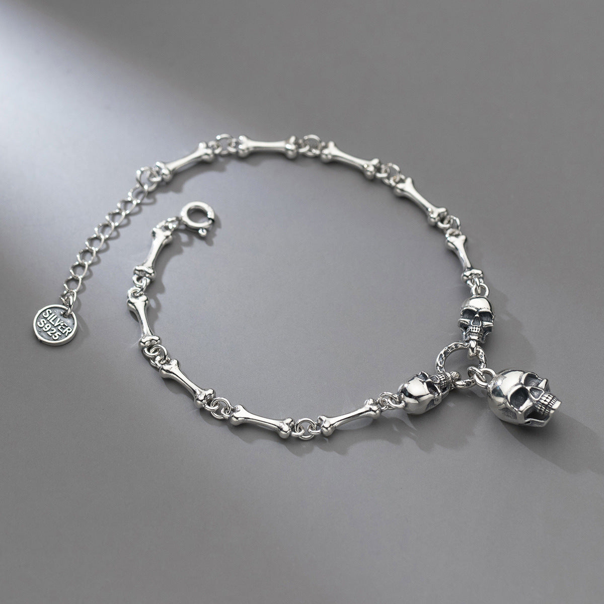 S925 Silber Vintage Totenkopf-Armband für Damen