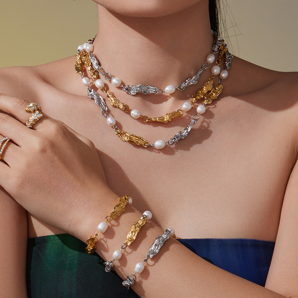 Perlen-Armband und Halskette