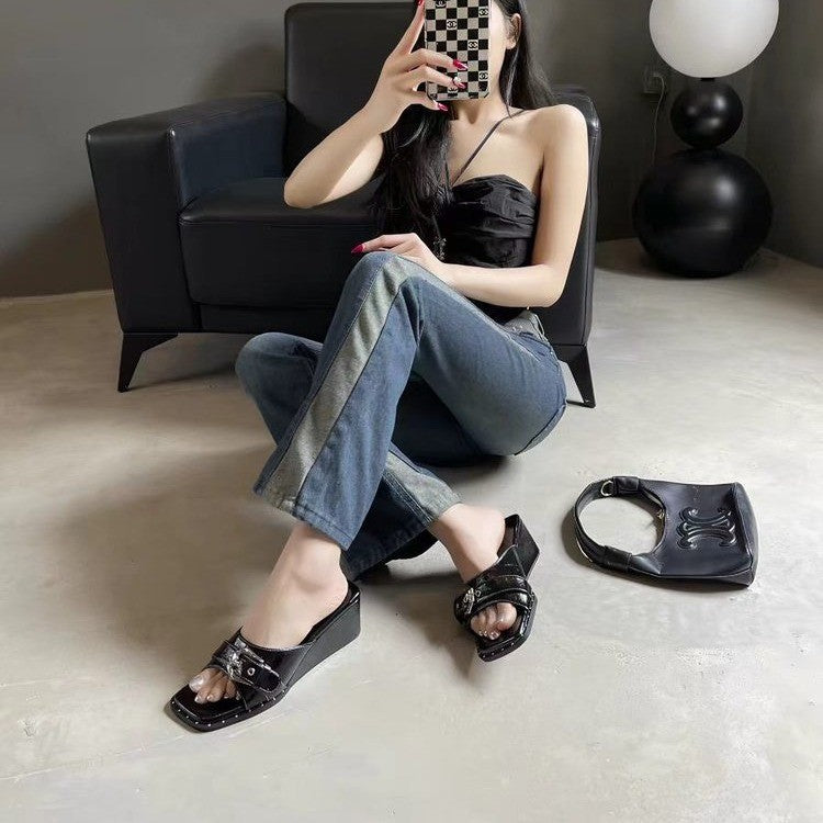 Retro Slipper