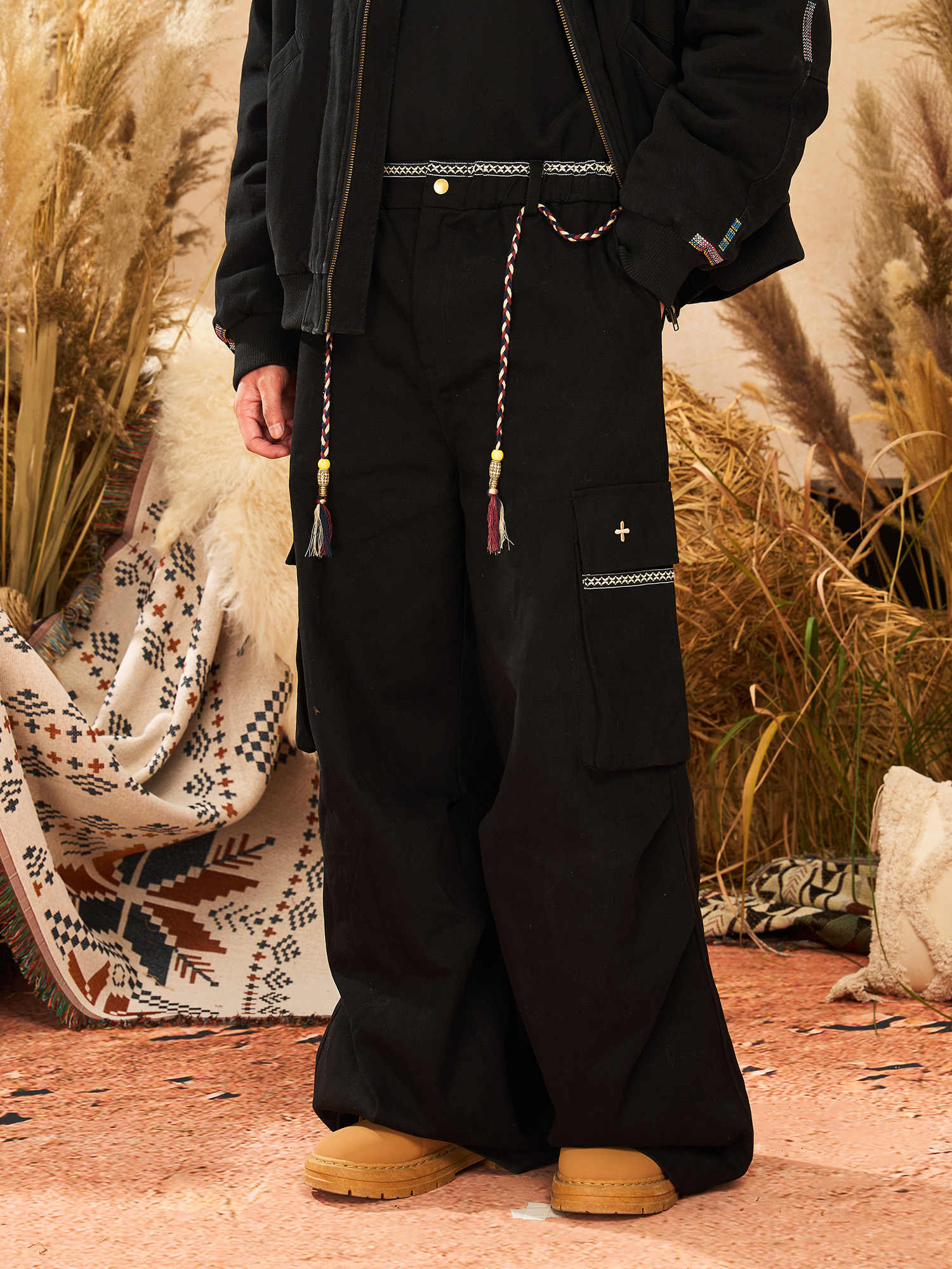 Schlauchbund-Hose mit weitem Bein