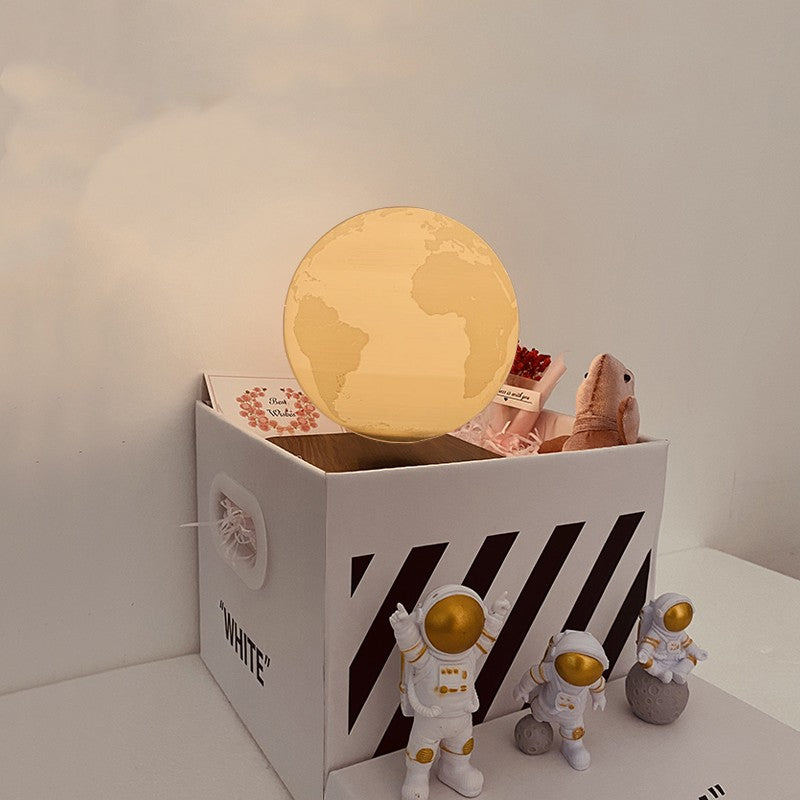 Maglev Mond- und Erdlicht mit Astronauten – Bild 3 | LuxeStyle