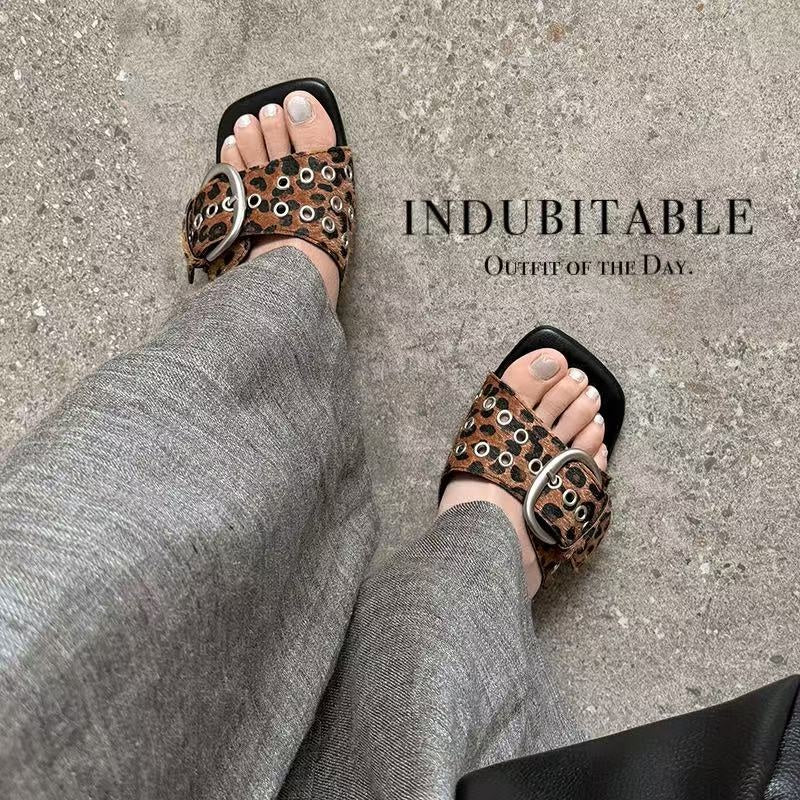 Mules mit Rosshaar und skulpturalem Absatz