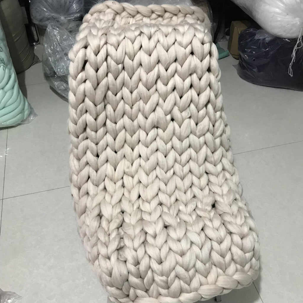 Merino Wolldecke, handgestrickt mit extra-dickem Garn
