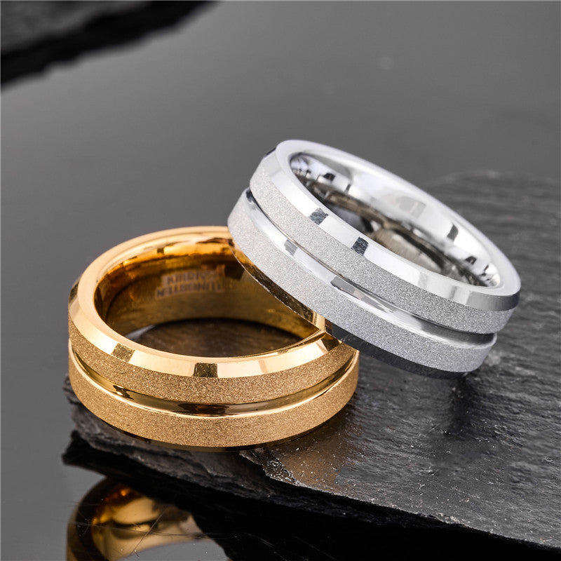 Wolframstahlring mit Gold-Finish und Sandstrahl-Rillen – Bild 6 | LuxeStyle