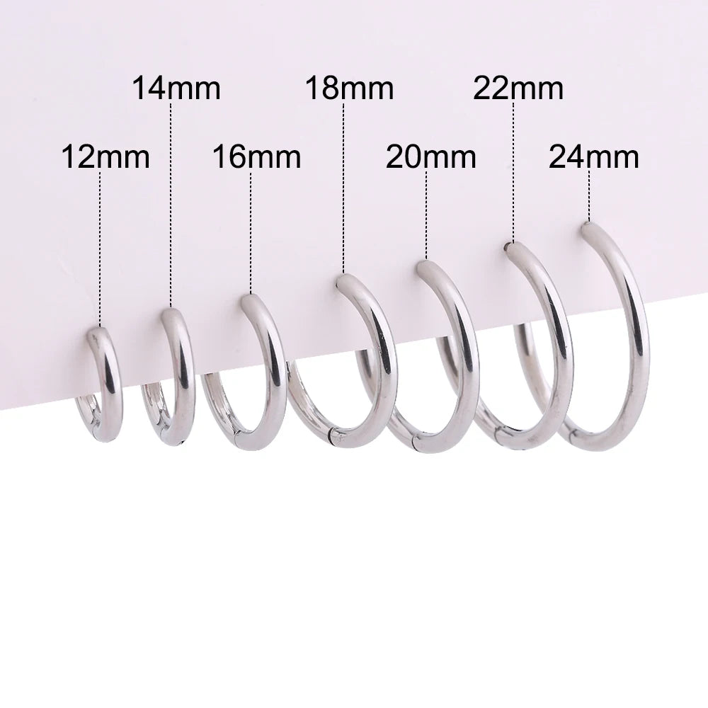 Endless Hoop Ohrringe · Titan hypoallergen