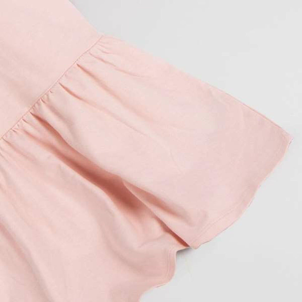Hellrosa Mädchenkleid – Bequem & zauberhaft