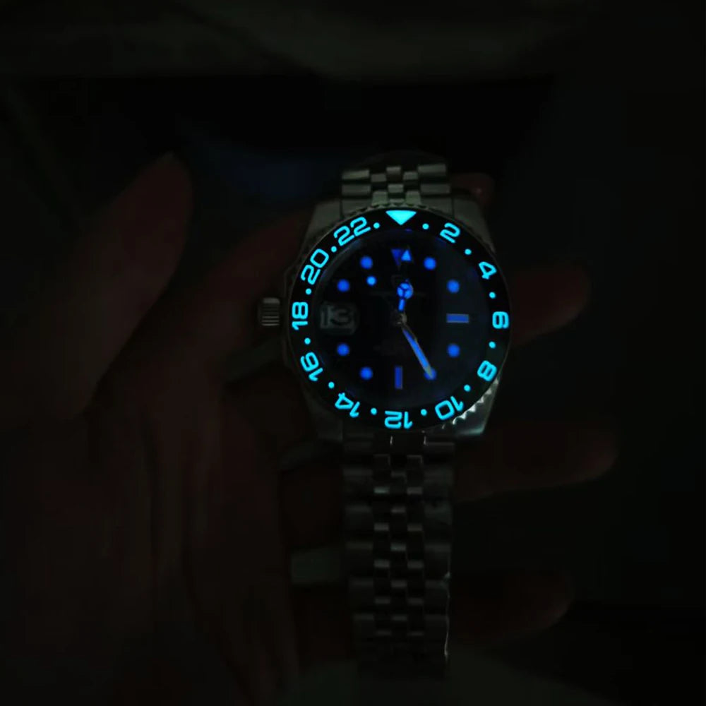 Two-Tone Business-Uhr