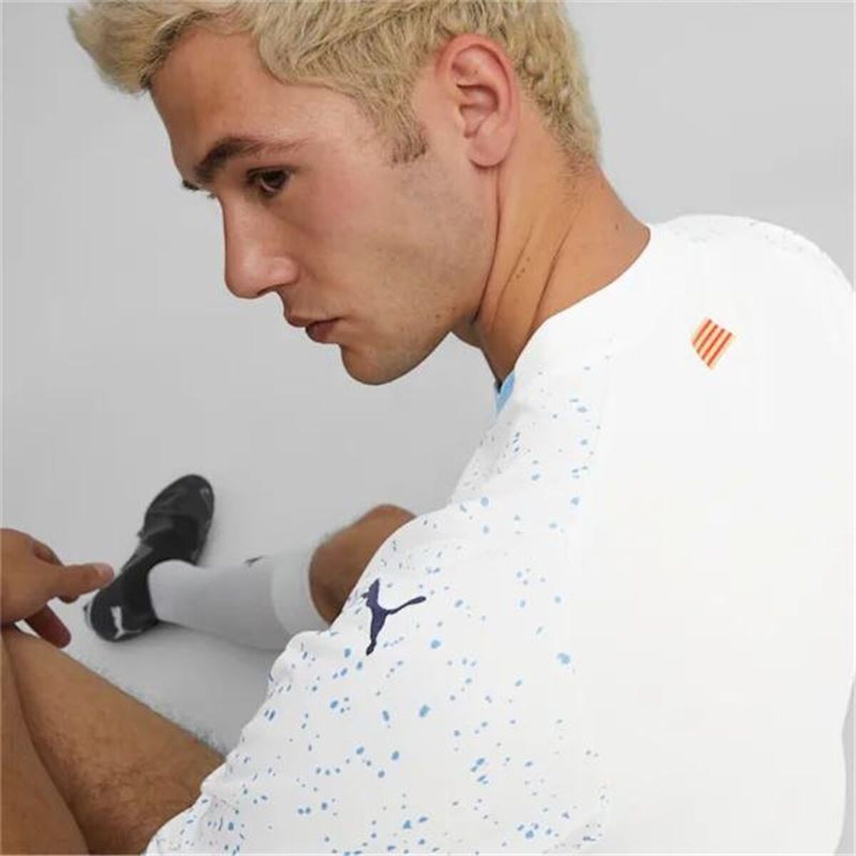 Fußballtrikot: Dein sportlicher Begleiter für jede Partie.