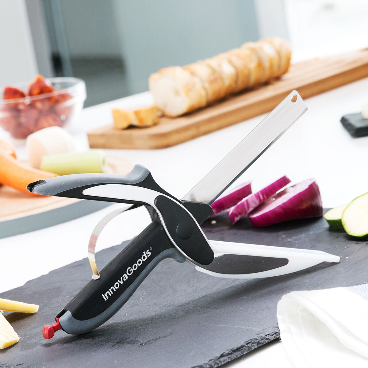 Scherenmesser mit integriertem Mini-Schneidebrett Scible InnovaGoods – LuxeStyle Schweiz