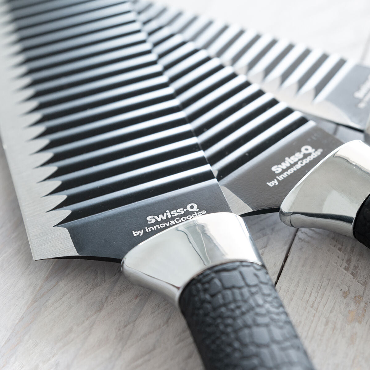 Messerset Black Shark Swiss·Q Namiutsu InnovaGoods 4 Stücke – LuxeStyle Schweiz