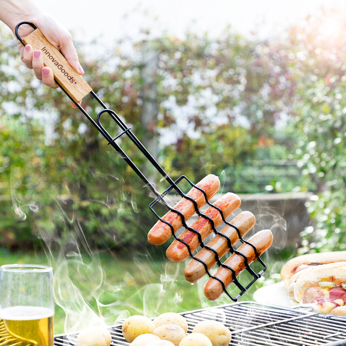 Würstchen-Grillrost: Knusprig & sicher grillen!