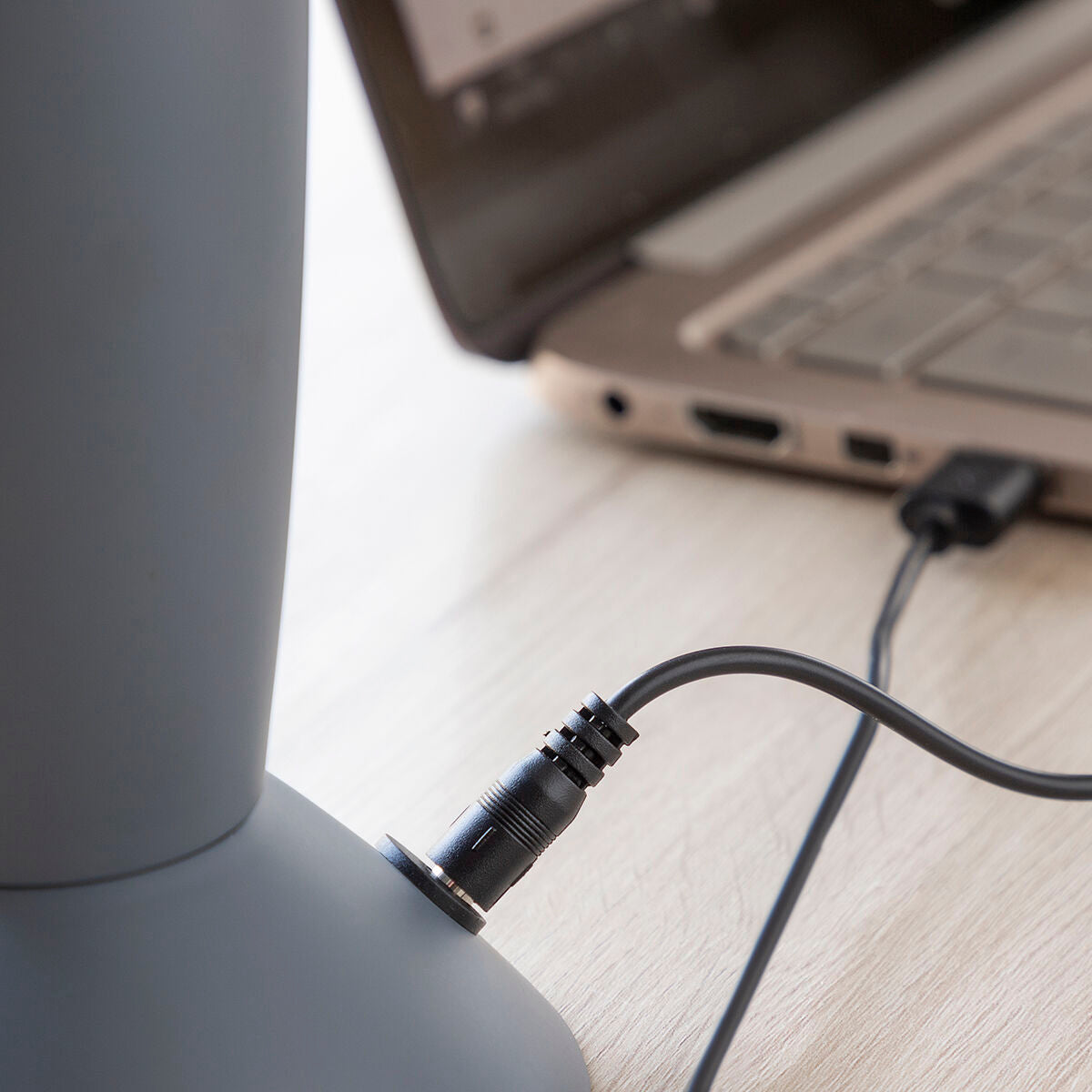 LED-Tornado-Lampe: Hypnotisches Farbspiel für dein Heim