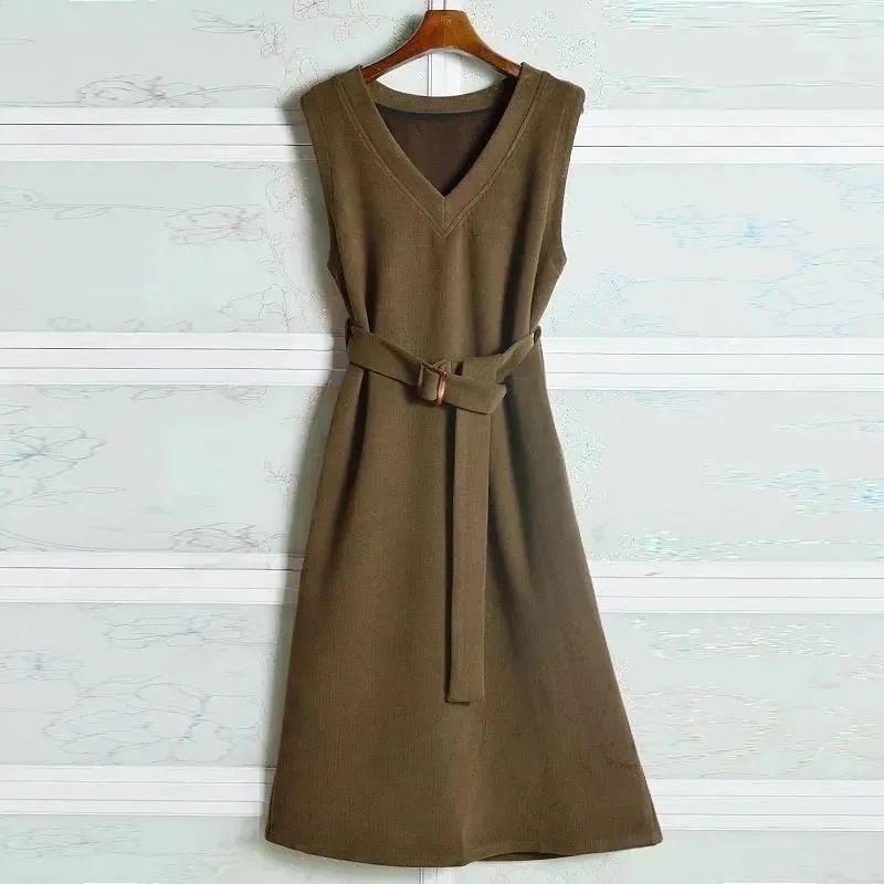 Ärmelloses V-Neck Strickkleid | LuxeStyle