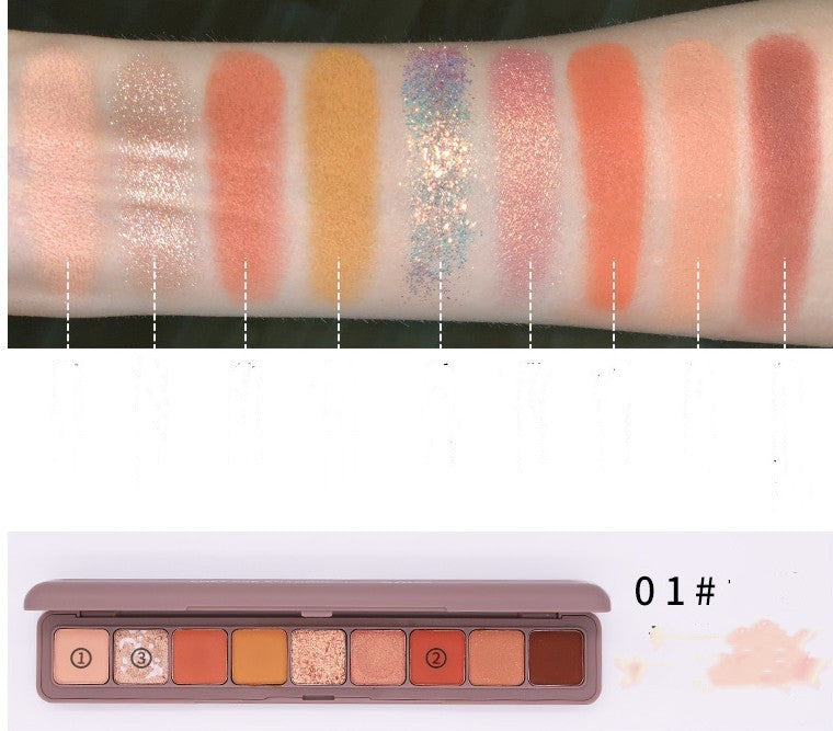 Lidschatten-Set mit neun schimmernden Farben – Bild 5 | LuxeStyle