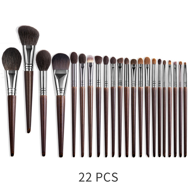 Natürliches Pinselset für Augen & Gesicht – Bild 6 | LuxeStyle
