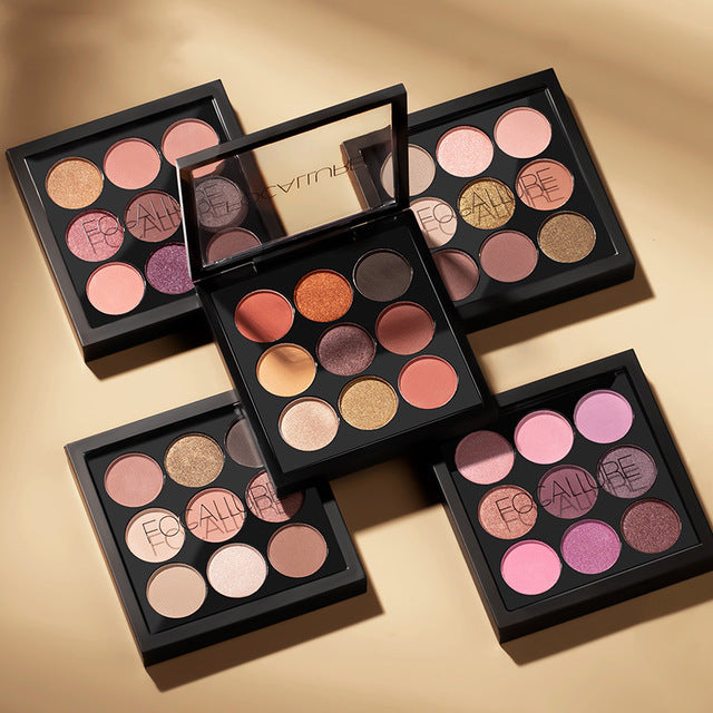 Lidschatten-Palette mit neun Farben – Bild 6 | LuxeStyle