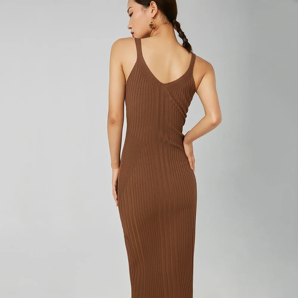 Eng anliegendes Strapse-Kleid