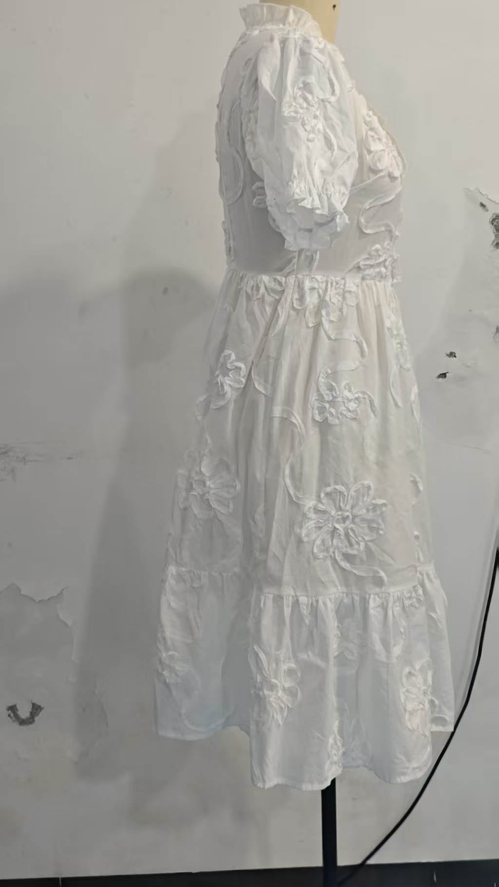 Elegantes Jacquard-Kleid mit V-Ausschnitt – Bild 6 | LuxeStyle