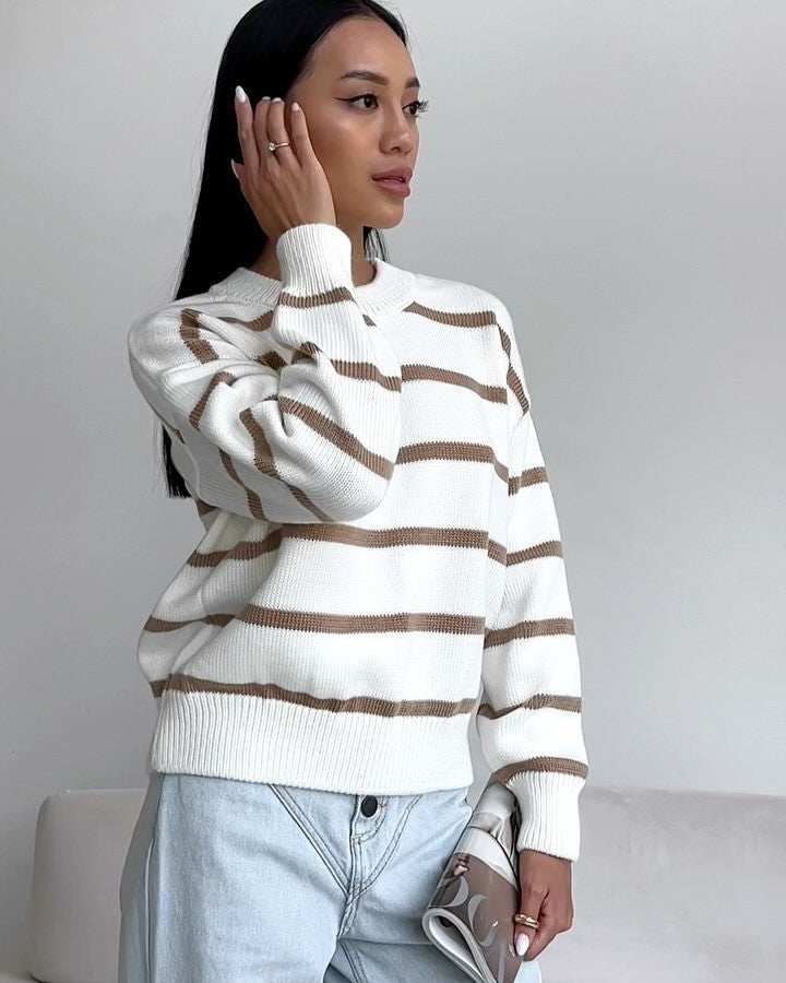Gestreiftes Langarmshirt im Color-Blocking-Stil