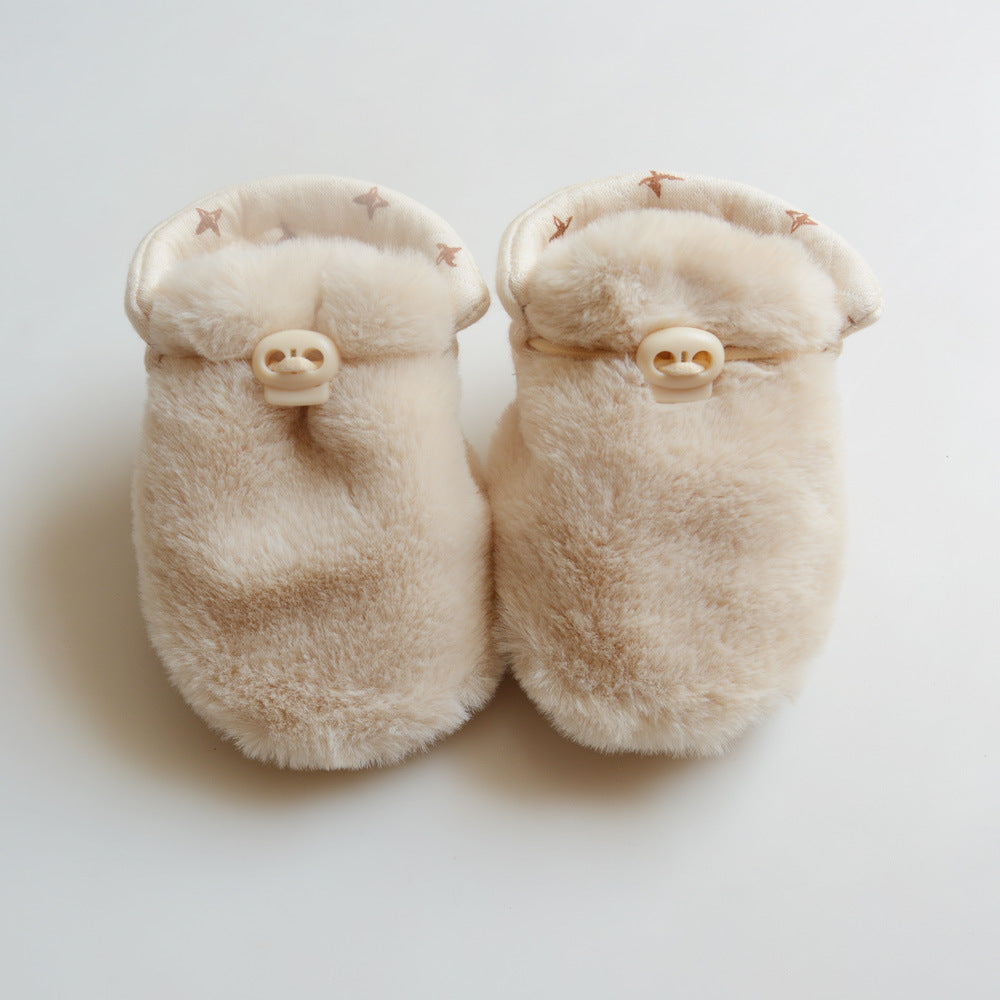 Weiche Babyschuhe aus Plüsch