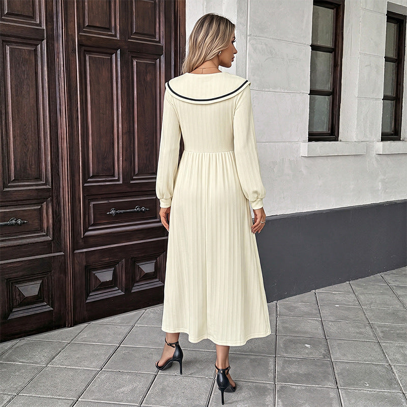 Marineblaues A-Linien Midikleid mit Gürtel