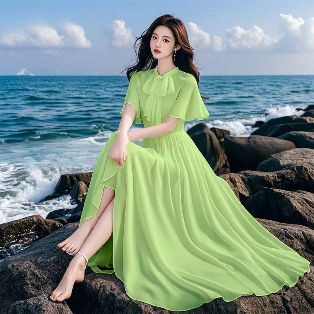 Chiffonkleid mit kurzen Ärmeln – Bild 4 | LuxeStyle
