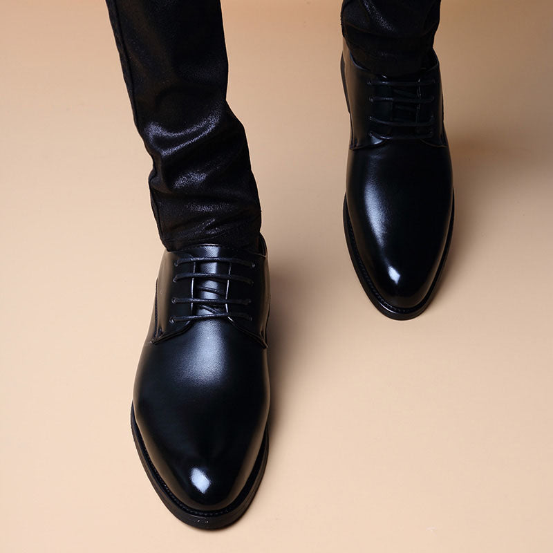 Erhöhende Schnürschuhe im British Style