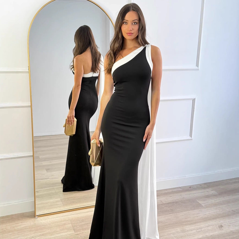 Elegantes Abendkleid mit Schulter slits