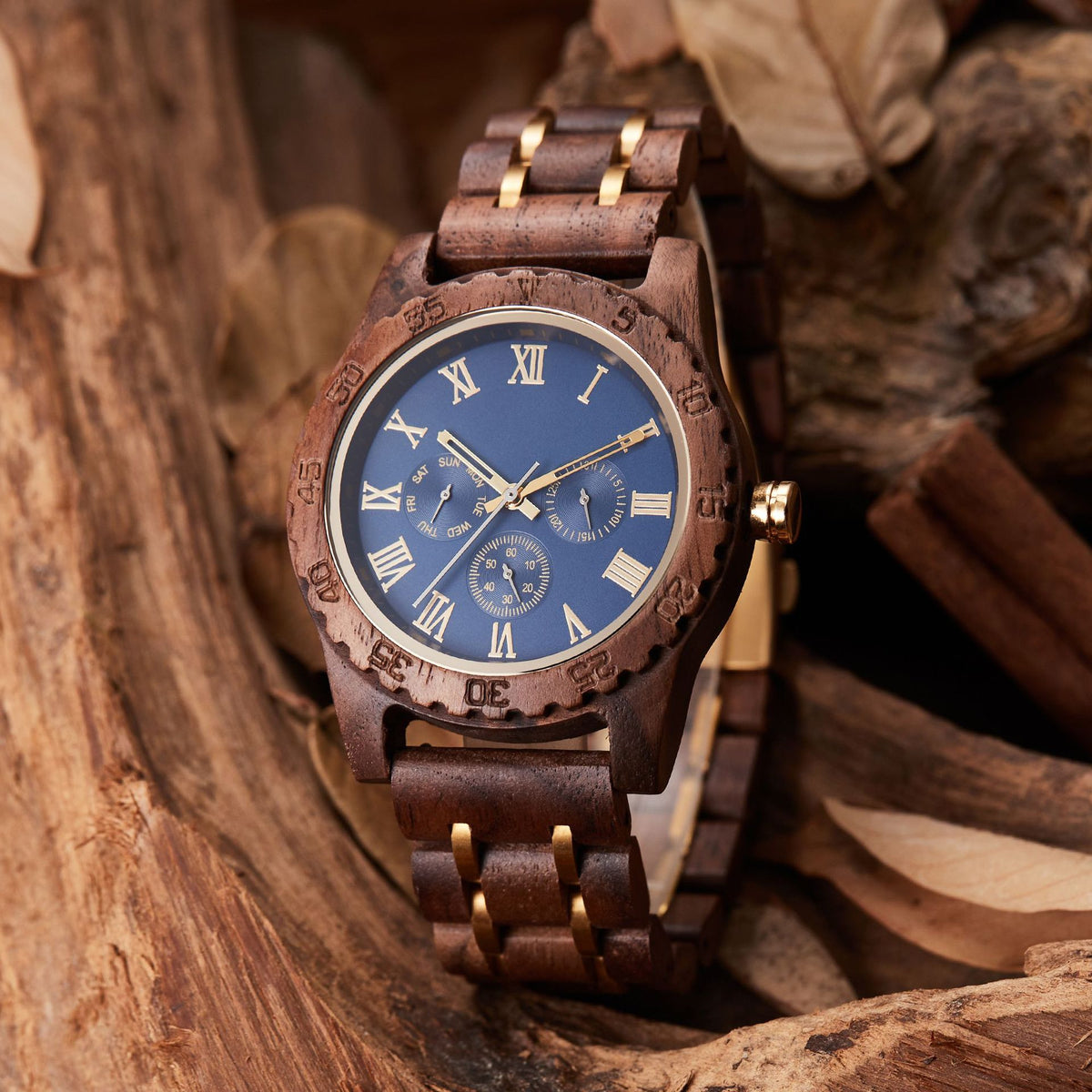 Retro Quarz-Herrenuhr Nussbaum Gold – Bild 5 | LuxeStyle