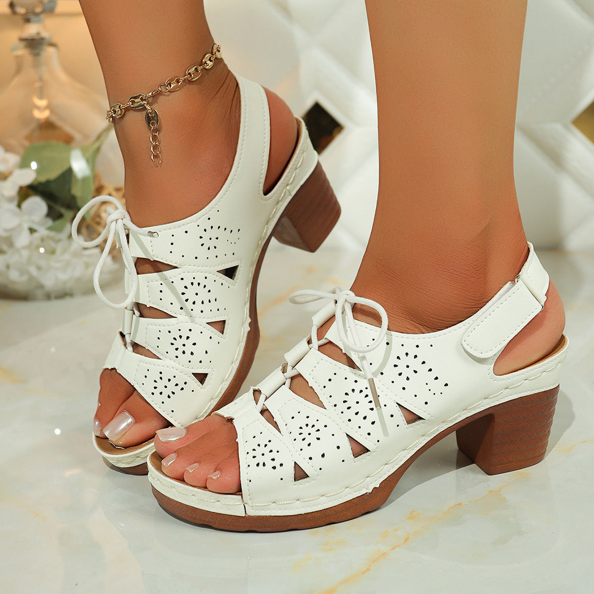 Hohe Sandalen · Modell 2