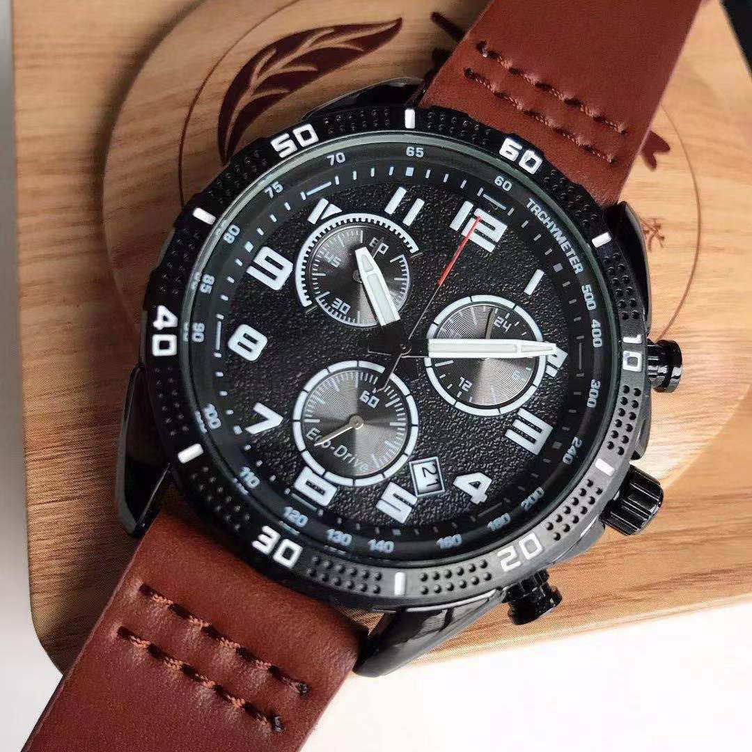 Quarz-Herrenuhr mit sechs Zeigern | LuxeStyle