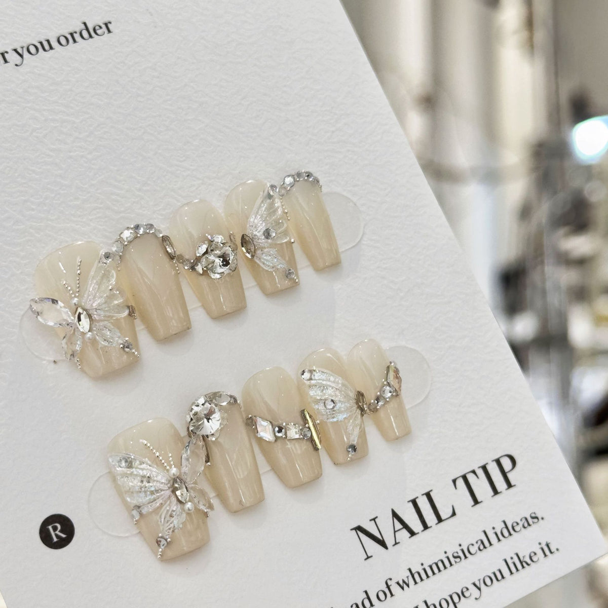 Nagelstift mit Butterfly-Muster – Bild 4 | LuxeStyle