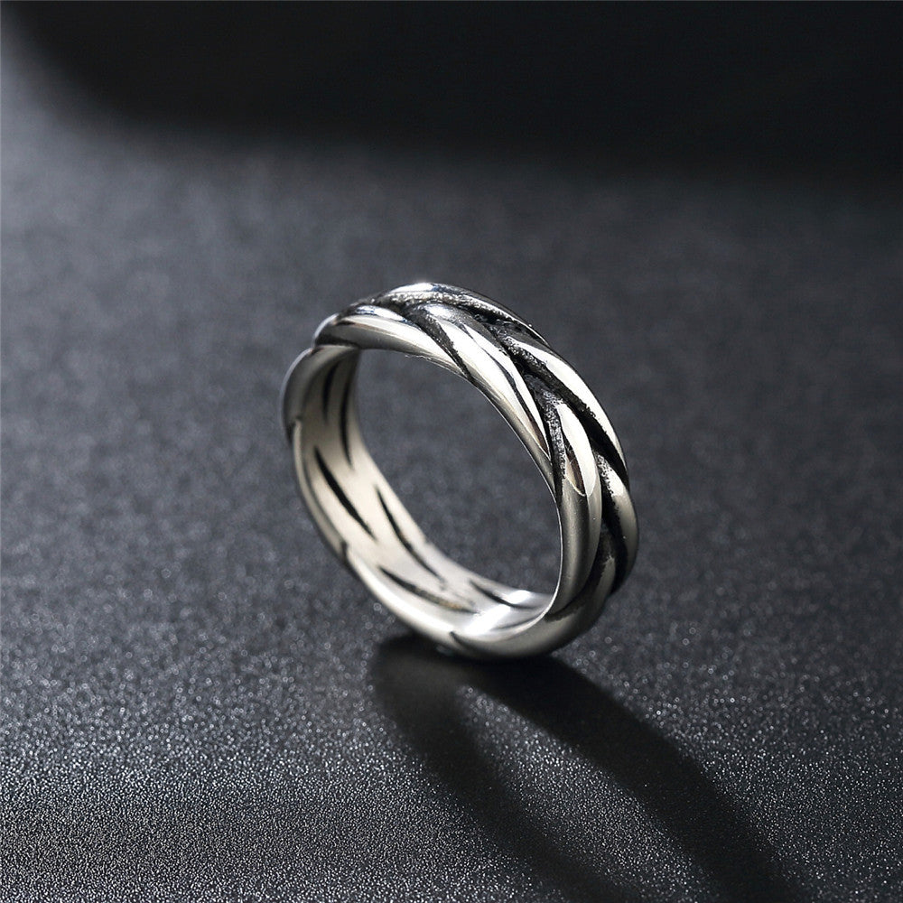 Minimalistischer Edelstahlring