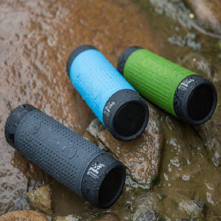 Kompakter Bluetooth-Lautsprecher für Outdoor-Aktivitäten