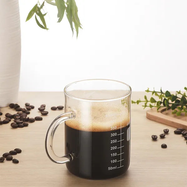 Borosilikatglas-Tasse mit Skala