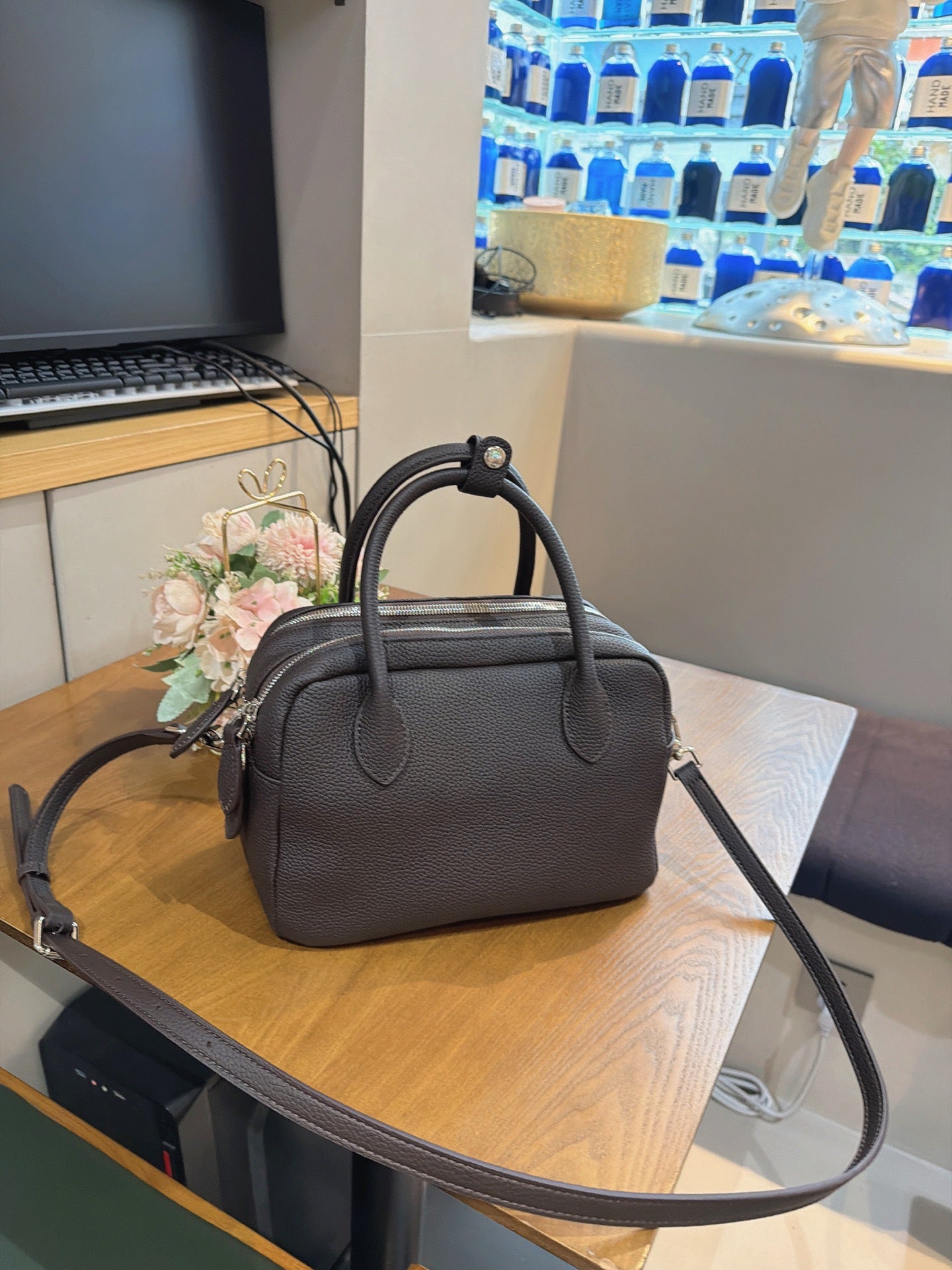 Boston-Henkeltasche «Lussa» · Echtleder im Bowling-Stil (Damen, 9 Farben)