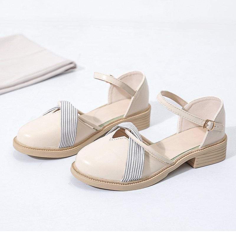 Sandalen mit Chunky-Absatz und Schleife | LuxeStyle
