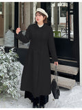 Eleganter extra-langer Wollmantel für Damen