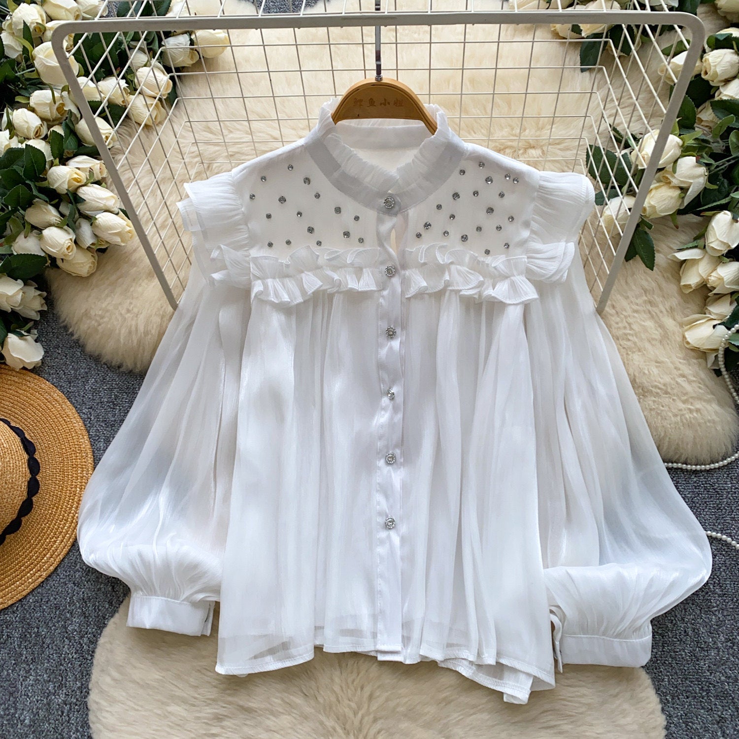 Gelbe Bluse mit Ruffles