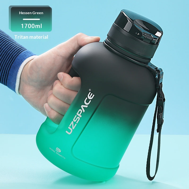 Sport-Trinkflasche mit grossem Fassungsvermögen