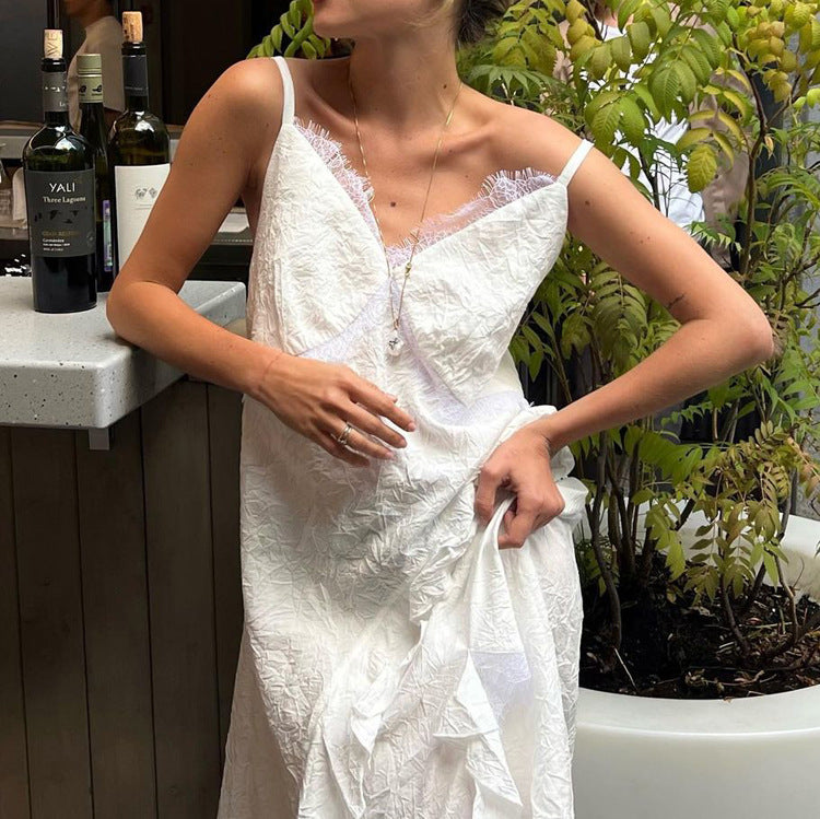 Rückenfreies Maxikleid mit unregelmässigem Saum