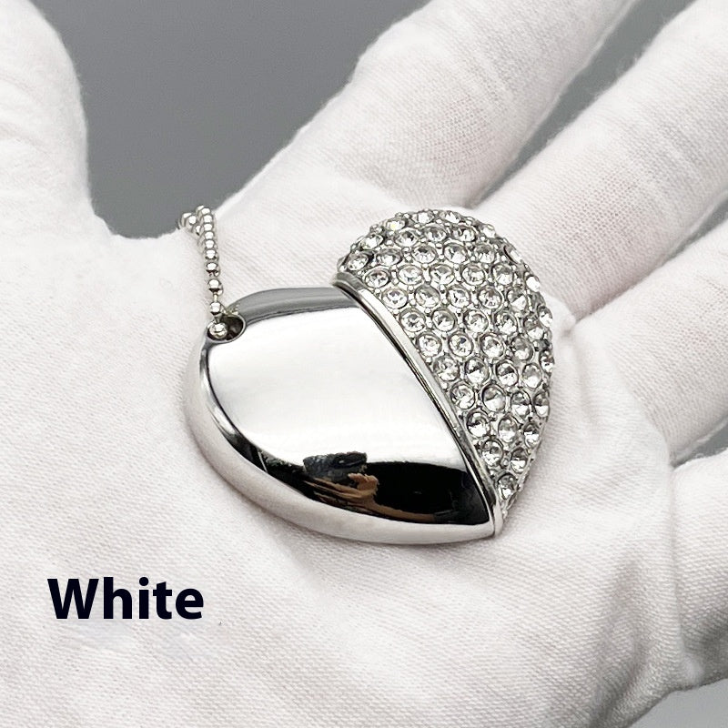 Herzförmiger USB-Stick mit Strass-Besatz