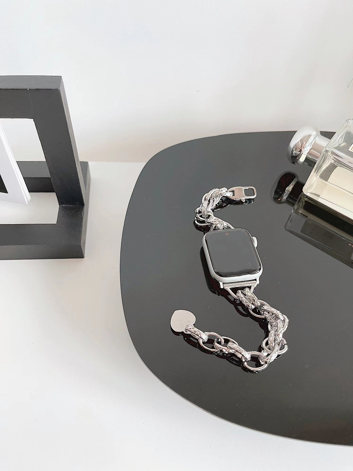 Metall-Punk-Uhrarmband für Apple Watch – Bild 3 | LuxeStyle