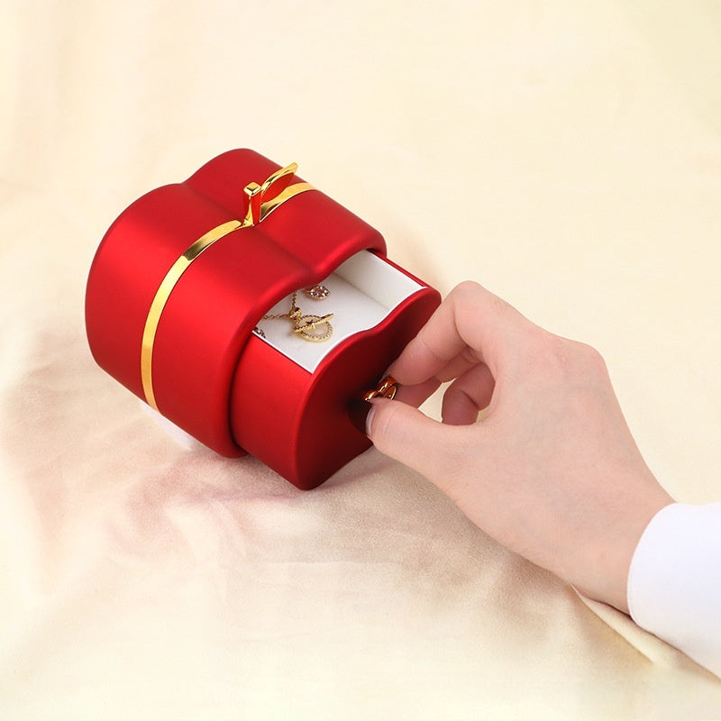 Geschenkbox für Halskette und Ring – Bild 4 | LuxeStyle
