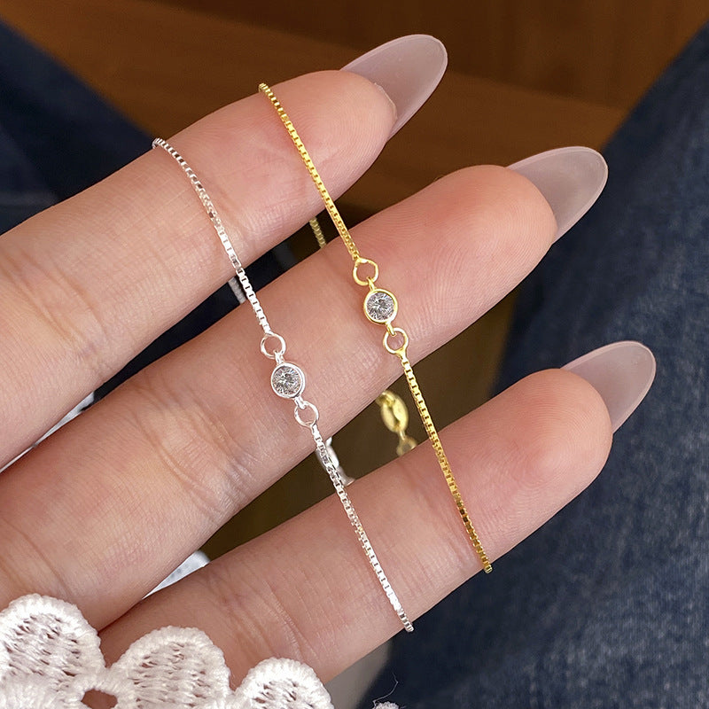 Verstellbares Armband mit Zirkonia-Rundschliff – Bild 6 | LuxeStyle