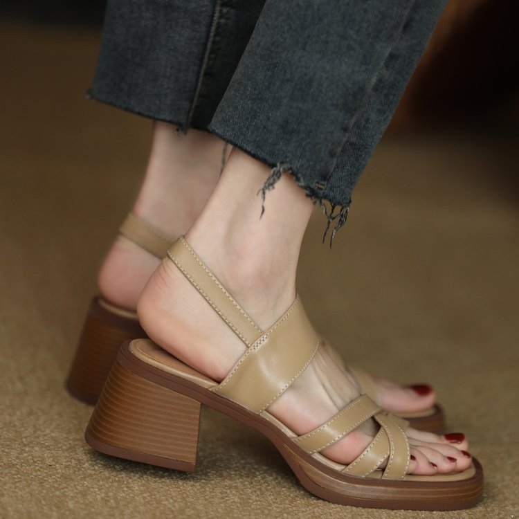 Retro Sandalen mit Blockabsatz