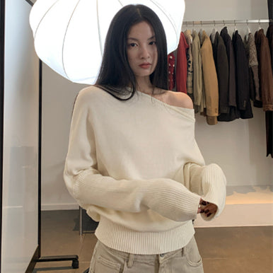 Off-Shoulder Rollkragenpullover aus Wolle