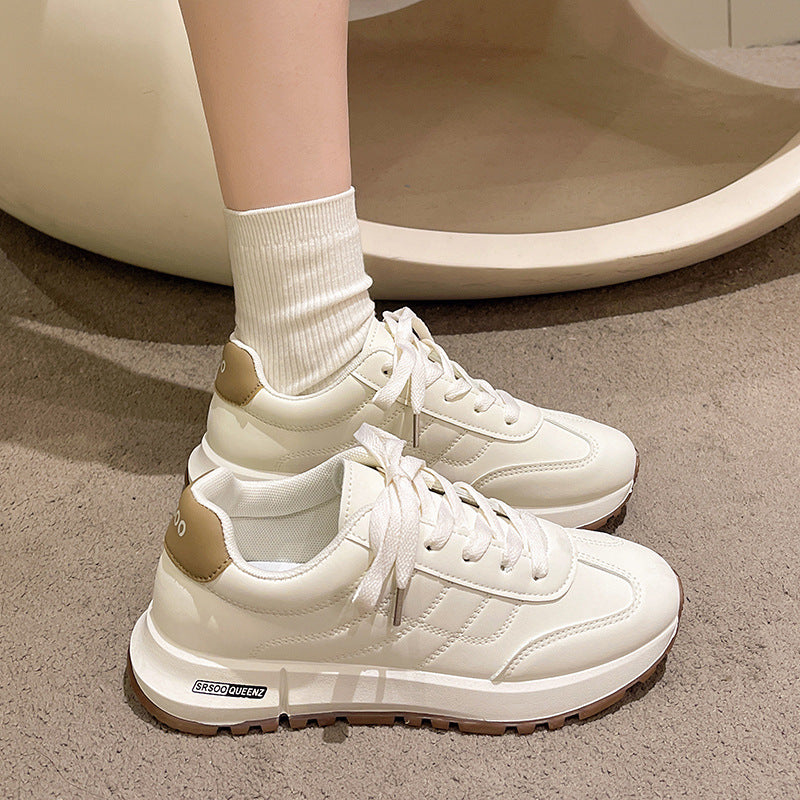 Plateau-Sneaker zum Schnüren