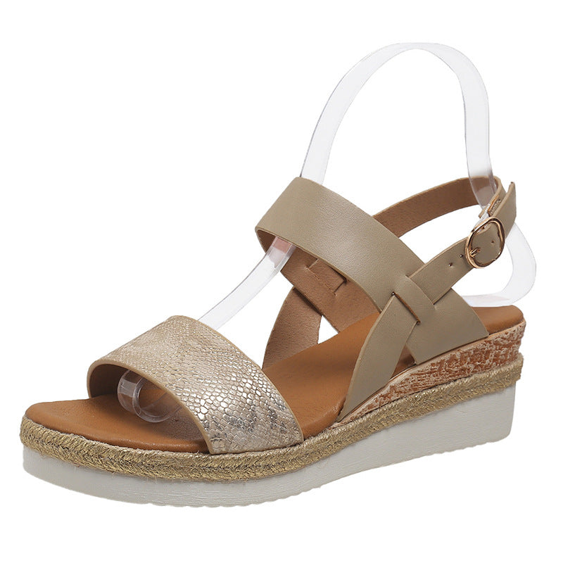 Keilabsatz-Sandalen mit breitem Riemen – Bild 18 | LuxeStyle