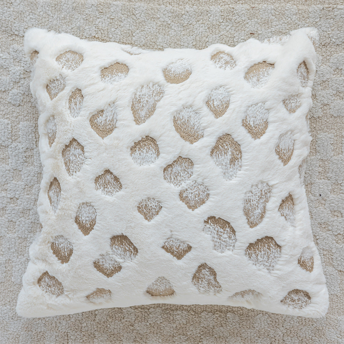 Elegant Embroidered Kissenbezug